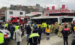 İstanbul'da feci kaza: İETT otobüsü ile tramvay çarpıştı