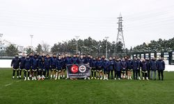 Fenerbahçe’den destek pankartı!