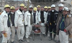 Deprem bölgesinde madencilerden takdir toplayan hareket