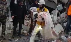 Gaziantep'te enkaz altında kalan biri çocuk iki kişi kurtarıldı