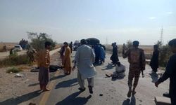 Polis aracına bombalı saldırı: 9 ölü, 9 yaralı
