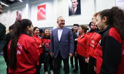 Bakan Çavuşoğlu: Hem sahada güçlüyüz hem masada