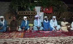 Tuareg hafızları depremlerde hayatını kaybedenler için Kur’an okudu