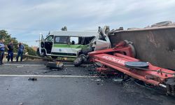 Tekirdağ'da facia: Vinç minibüse çarptı