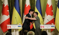 Zelenskiy, Kanada Başbakanı ile görüştü: Rusya'ya saldırılar devam ediyor!