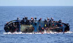 Göçmenleri taşıyan tekne alabora oldu: Çok sayıda ölü var!