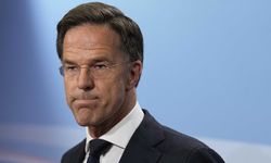 Hükümet düştü, Başbakan Mark Rutte istifa etti