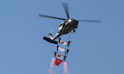 Malazgirt kutlamalarındaki helikopter gösterileri nefes kesti