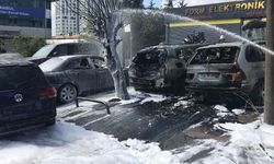 Sarıyer'de yangın paniği: Araçlar küle döndü