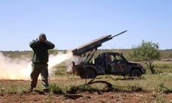Suriye ordusunun İdlib'e saldırısında siviller yaralandı