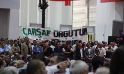 CHP kongresinde arbede: Başkanlar arada kaldı