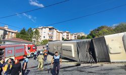 Başakşehir'de İETT otobüsü devrildi: Yaralılar var