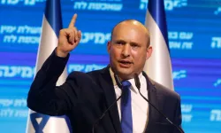 İsrail eski Başbakanı: Biz Nazilerle savaşıyoruz