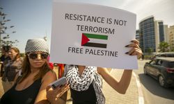 Tunuslu öğrenciler İsrail'in Gazze saldırılarını protesto etti