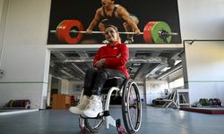 Paralimpik oyunlarda üst üste şampiyon olan tek kadın halterci!