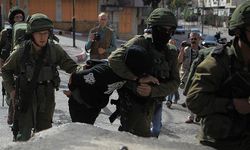İsrail güçleri 1050 Filistinliyi gözaltına aldı