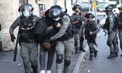 İsrail güçleri 100 Filistinliyi gözaltına aldı