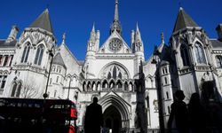 İngiltere Yüksek Mahkemesi: Yasalara aykırı!