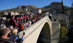 Tarihi Mostar Köprüsü'nün yıkılışının 30. yılı