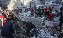 İsrail Maghazi Mülteci Kampı’nı vurdu