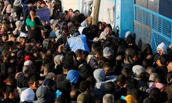 UNRWA Gazzelilere un dağıttı