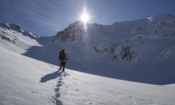 Sultan Baba Dağı kış tırmanışı için dağcıları ağırlıyor
