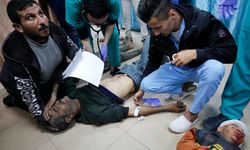 İsrail ordusu yine Şifa Hastanesi'ni bombaladı