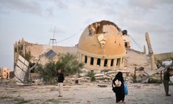 İsrail ordusu Gazze'de 174 camiyi bombaladı