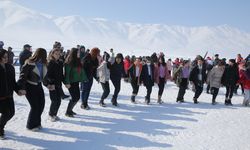 Türkiye Kayaklı Koşu Eleme Yarışması, halayla başladı!