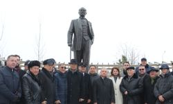 Kazakistan’ın Almatı şehrine Atatürk heykeli!