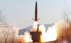 Kim Jong-un seyir füzelerinin test atışlarını denetledi