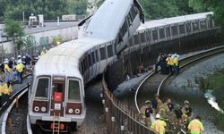 Metrolar çarpıştı: 24 kişi yaralandı