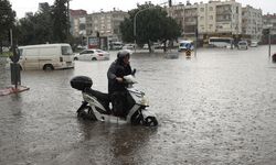 Antalya'da eğitime yağış engeli