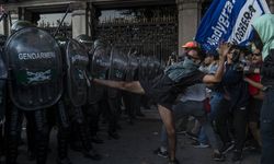 Arjantin'de işçi sendikalarının gösterileri devam ediyor