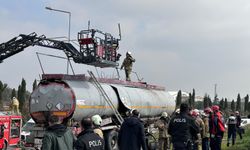 Ataşehir'de yakıt tankeri patladı!