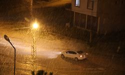 Adana'da şiddetli dolu yağışı