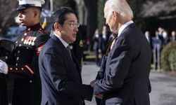 Japonya Başbakanı Kishida Biden ile bir araya geldi