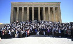 Yeni seçilen CHP'li belediye başkanları Ata'nın huzuruna çıktı!