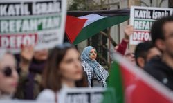 Beyoğlu'nda Filistin için destek yürüyüşü