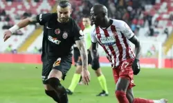 Galatasaray Sivasspor karşılaşması başladı