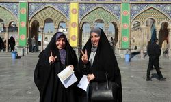 İran’da oy verme işlemi gece yarısına kadar uzatıldı