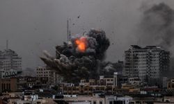 İsrail Lübnan'ın güneyine 18 hava saldırısı düzenledi