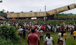 Hindistan’da tren kazası: 8 ölü 60 yaralı