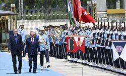 Erdoğan, mevkidaşını resmi törenle karşıladı!