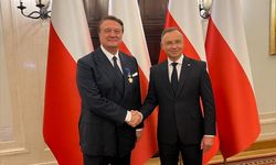 Hasan Arat'a Polonya'dan Üstün Liyakat Madalyası