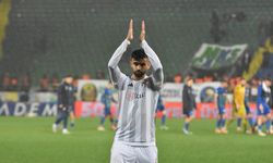 Rachid Ghezzal Beşiktaş’a veda etti