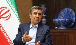 Ahmedinejad yeniden Cumhurbaşkanlığına aday