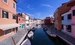 İtalya’nın renkli adası Burano