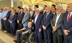 Temel Karamollaoğlu'nun annesi son yolculuğuna uğurlandı