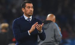 Van Bronckhorst: İstanbul’a galibiyetle döndüğümüz için mutluyuz